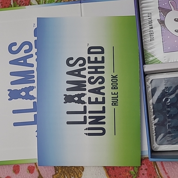 Llamas Unleash Card Game - Picture 3 of 3